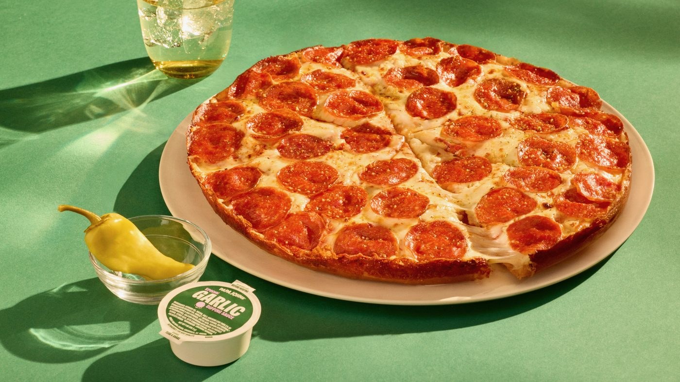 Papa John's Pan Pizza vs Domino's